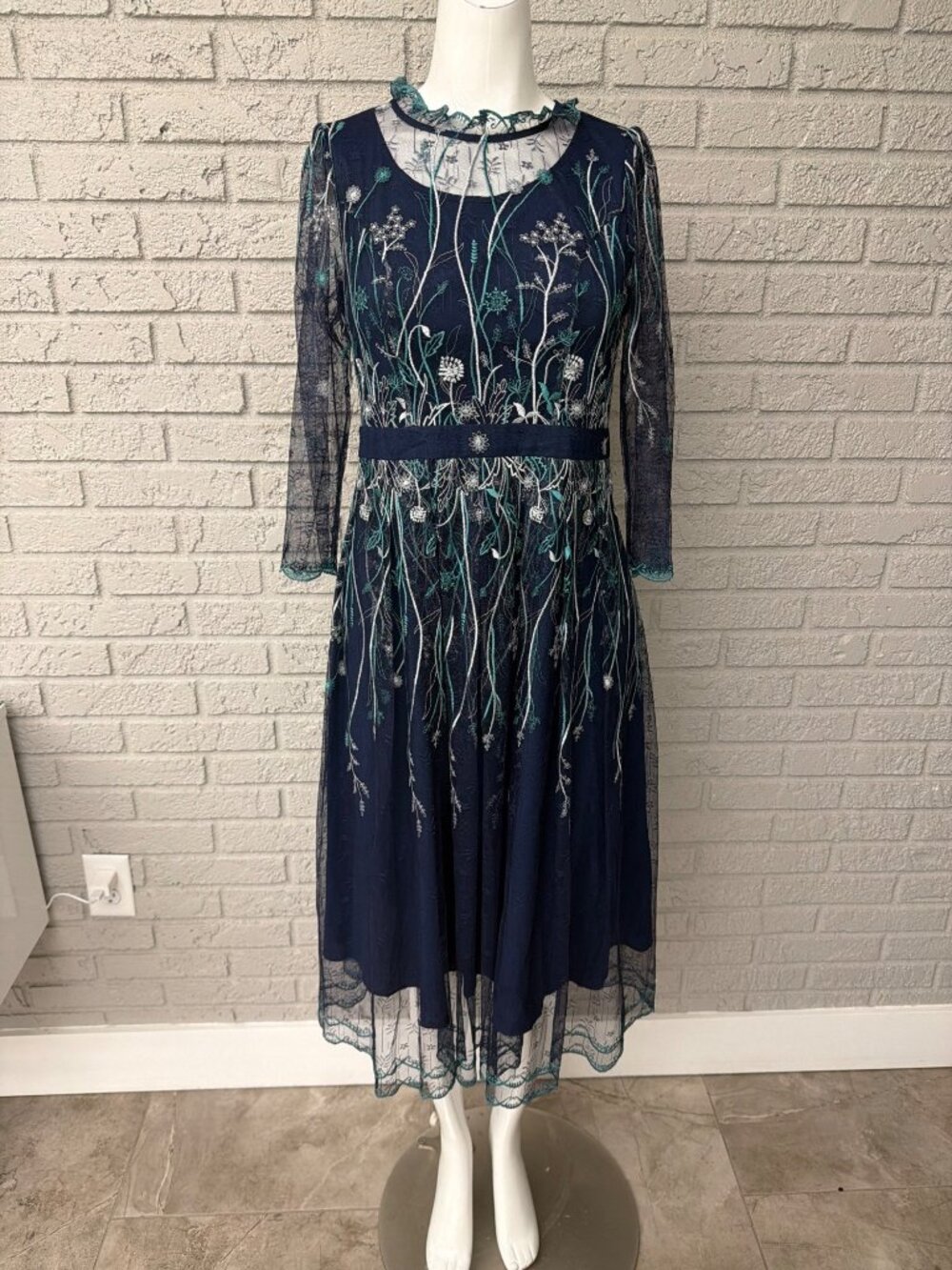 Lang Women’s Navy Floral Embroidered Long Sleeve Mesh Overlay Dress Size M